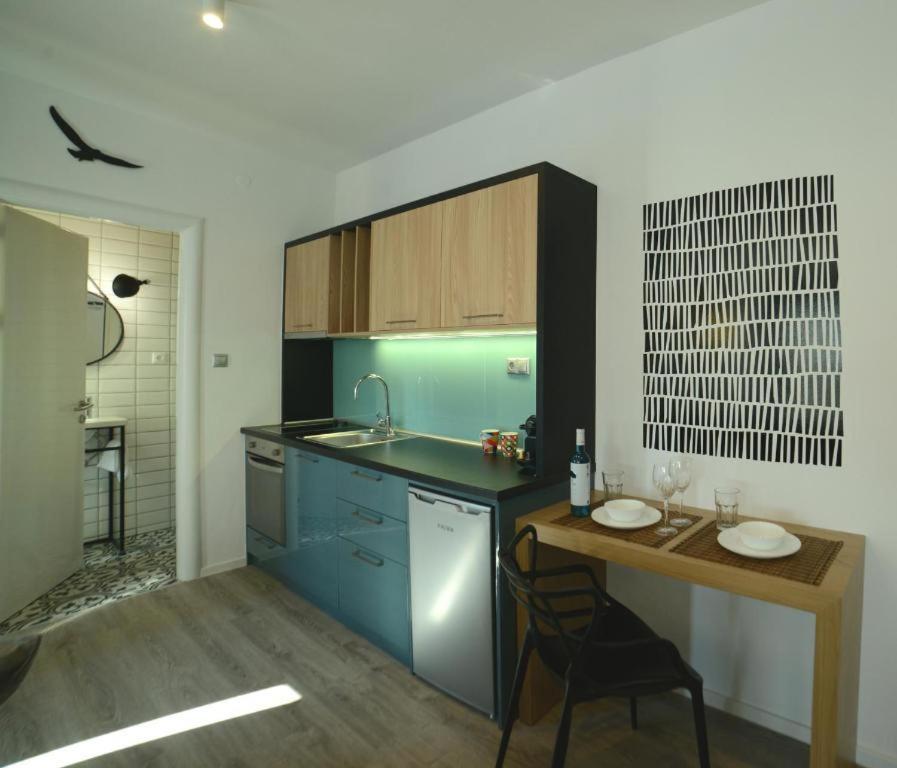 Mazi Rooms Ptolemeon Thessaloniki Exterior foto